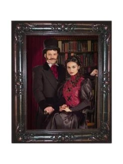 Forum Novelties Inc. Couple Haunted Picture Frame